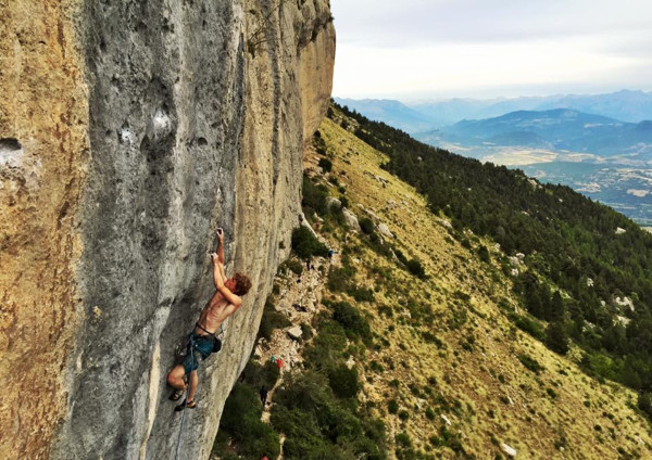 Trying to do a fast redpoint of Berlin 7c on my last day. I didn't quite manage. Thanks Ben Rueck for the photo.