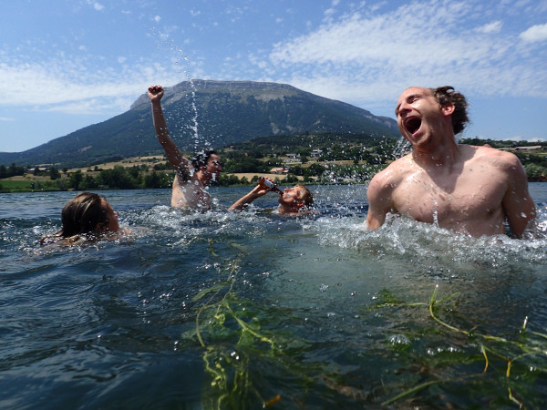 Lake time beneath the crag